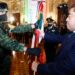 RECONOCE BARBOSA HUERTA A PERSONAL DE LA SALUD EN GRITO DE INDEPENDENCIA