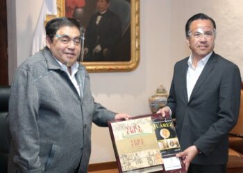Refrendan gobernadores Miguel Barbosa y Cuitláhuac García respaldo al presidente Andrés Manuel López Obrador