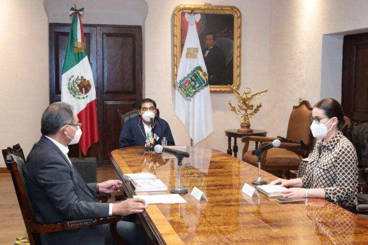 GARANTIZA BARBOSA HUERTA QUE NO SE TRANSGREDIRÁ EL VOTO DE LOS POBLANOS