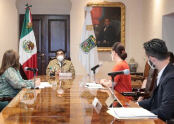 POR SER UNA RED DE CORRUPCIÓN, GOBIERNO DE PUEBLA REGULARÁ COLOCACIÓN DE ESPECTACULARES: MBH