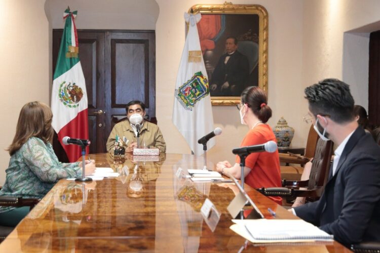 POR SER UNA RED DE CORRUPCIÓN, GOBIERNO DE PUEBLA REGULARÁ COLOCACIÓN DE ESPECTACULARES: MBH