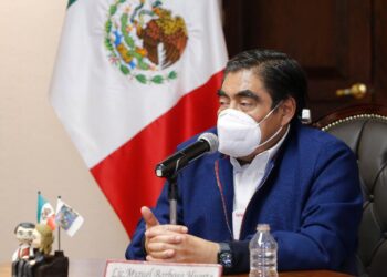 EN PUEBLA ESTÁ GARANTIZADA LA APLICACIÓN DE LA VACUNA, NO HABRÁ ABUSOS: MBH