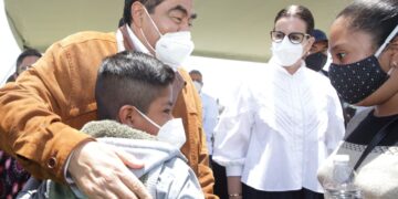 “GOBIERNO DE PUEBLA RESPONDE POR SU GENTE”: BARBOSA; REALIZA GIRA DE TRABAJO EN LA ZONA DEL SOCAVÓN