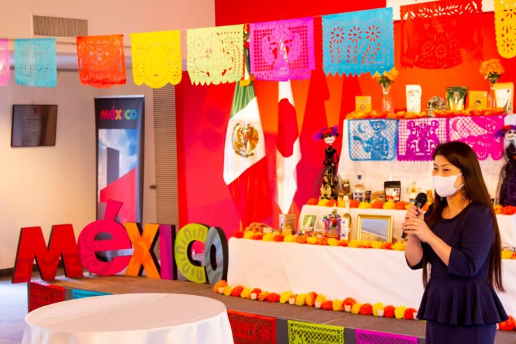 Llegan productos “Orgullo Puebla” a Japón para festejo de Día de Muertos