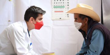 Con nuevo módulo de oftalmología, Salud beneficia a menor en “Martes Ciudadano