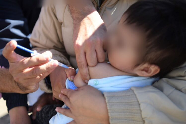 Con nuevo módulo de oftalmología, Salud beneficia a menor en “Martes Ciudadano”
