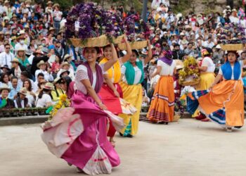 PARTICIPAN 32 REGIONES DE PUEBLA EN HUEY ATLIXCÁYOTL, MBH PRESIDE FESTIVAL