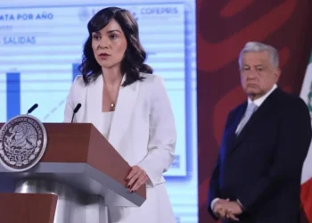 ¿QUIÉN ES QUIÉN EN PALACIO?; DISCULPA HISTORICA DE PRESIDENCIA