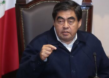 LLAMA MBH A ALCALDES A SEPARAR DE SUS CARGOS A POLICÍAS CON VÍNCULOS DELICTIVOS