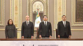 RINDE PROTESTA SERGIO SALOMÓN CÉSPEDES COMO GOBERNADOR SUSTITUTO; CONVOCA A TRABAJAR CONJUNTAMENTE POR PUEBLA
