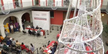“CADA PASO ES DISTINTO, CADA PASO SE PIENSA”, ACONSEJA GOBERNADOR A JOVEN BENEFICIARIO DE PRÓTESIS DE PIERNA
