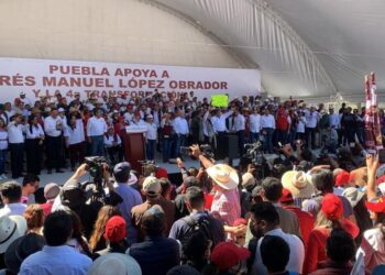 Puebla está con la 4T; participan 100 mil poblanos en movilización