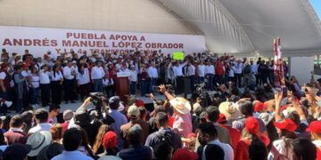 Puebla está con la 4T; participan 100 mil poblanos en movilización