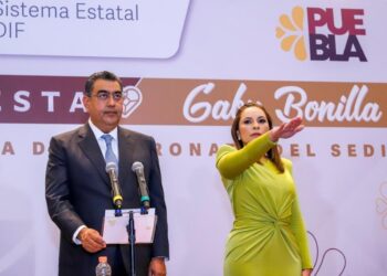 TOMA PROTESTA GABRIELA BONILLA COMO PRESIDENTA DEL SEDIF PUEBLA; GOBERNADOR RECONOCE LIDERAZGO DE ROSARIO OROZCO