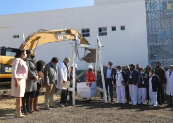 Inicia Céspedes Peregrina construcción de Unidades de Oncología y Cardiología en HNP, impulsadas por MBH