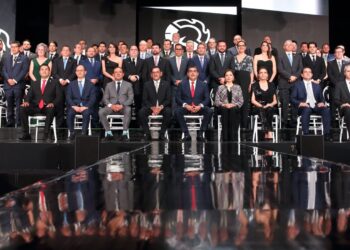 Refrenda Sergio Salomón Céspedes trabajo conjunto con empresarios para fortalecer economía en Puebla