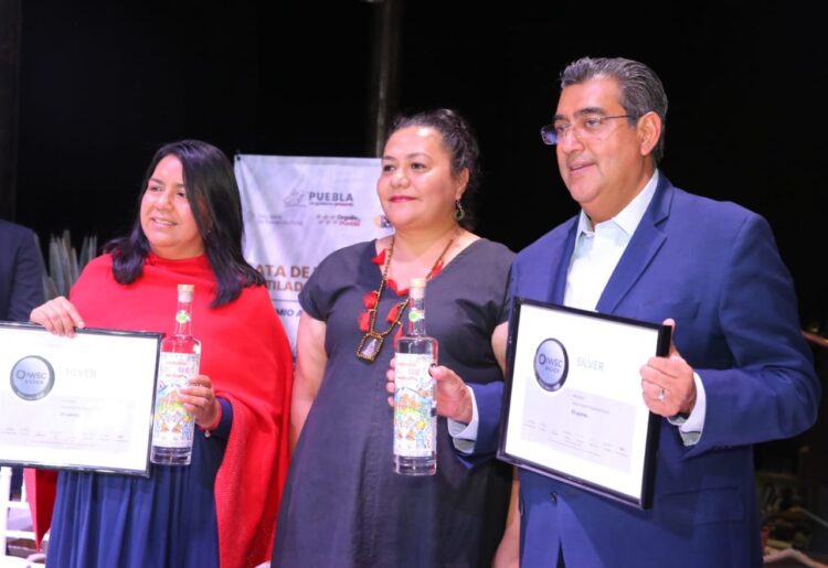 CUENTAN PRODUCTORES MEZCALEROS CON RESPALDO TOTAL DEL GOBIERNO DE PUEBLA: SERGIO SALOMÓN