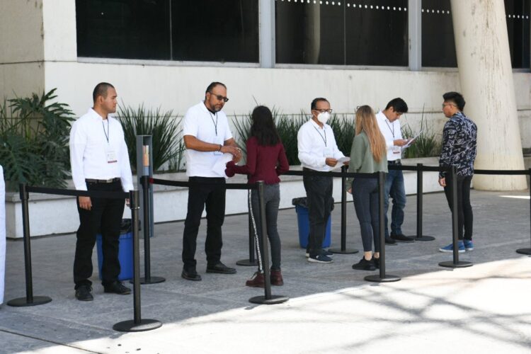 Recibe Puebla a más de 700 estomatólogos para aplicación de examen nacional