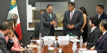 PROMUEVE GOBIERNO DE SERGIO SALOMÓN  MEZCAL POBLANO EN EE.UU.