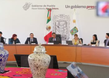 REFRENDÓ GIRA EN EE.UU. CERCANÍA DE GOBIERNO ESTATAL CON MIGRANTES POBLANOS