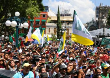 FESTEJA PUEBLA CAMPEONATO DE PERICOS; SERGIO SALOMÓN RECONOCE LABOR DEL EQUIPO