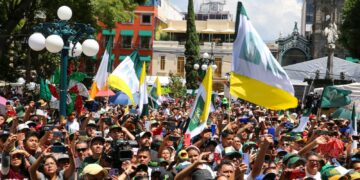 FESTEJA PUEBLA CAMPEONATO DE PERICOS; SERGIO SALOMÓN RECONOCE LABOR DEL EQUIPO
