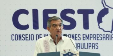 Reafirma gobernador apoyo a empresarios para atraer inversiones