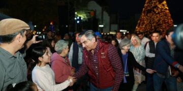 CONVIVEN AMÉRICO Y MARÍA CON FAMILIAS EN CONCIERTO POR DÍA DE REYES