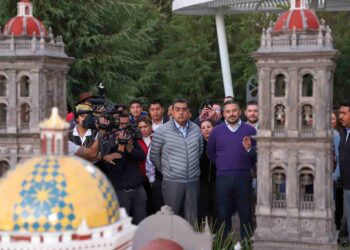 PUEBLA SE VIVE Y RECORRE EN FAMILIA: SERGIO SALOMÓN, INAUGURA REHABILITACIÓN DEL “PASEO DE GIGANTES”