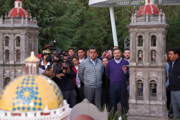 PUEBLA SE VIVE Y RECORRE EN FAMILIA: SERGIO SALOMÓN, INAUGURA REHABILITACIÓN DEL “PASEO DE GIGANTES”