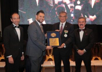 RECONOCE LULAC A AMÉRICO COMO LÍDER BINACIONAL 2024