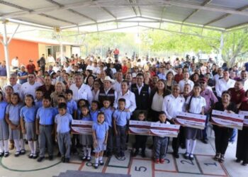 AMÉRICO PONE EN MARCHA INTERNET SATELITAL PARA ESCUELAS DE ZONAS RURALES