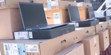 Con entrega de computadoras, SEDIF refuerza trabajo por población vulnerable