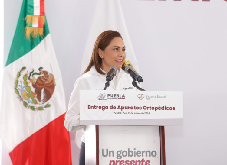 ENTREGA SERGIO SALOMÓN Y GABY BONILLA 204 APARATOS ORTOPÉDICOS EN BENEFICIO DE CUATRO MUNICIPIOS