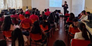 GUARDIA ESTATAL CIBERNÉTICA COLABORA CON MESAS DE SEGURIDAD Y JUSTICIA EN EL MANTE PARA PREVENIR CIBERDELITOS