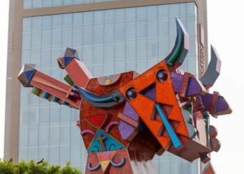 Inicia exposición “Algarabías: una mirada al color”, del artista plástico Fernando Andriacci
