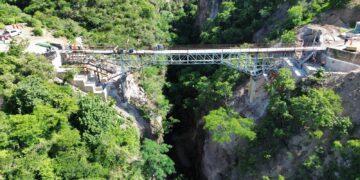 CON OBRAS DE INFRAESTRUCTURA, SERGIO SALOMÓN MEJORA MOVILIDAD EN TOCHIMILCO Y ACTEOPAN