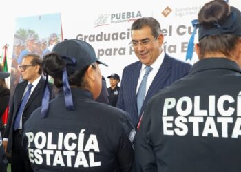 ENCABEZA SERGIO SALOMÓN GRADUACIÓN DE 170 POLICÍAS; LOS CONVOCA A GARANTIZAR LA PAZ SOCIAL