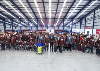 PRESIDE SERGIO SALOMÓN ABANDERAMIENTO DE LA DELEGACIÓN POBLANA RUMBO A LOS PARANACIONALES CONADE 2024