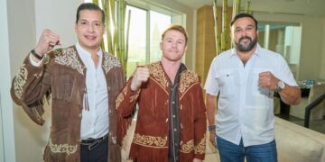 Presentan cinturón tamaulipeco en Las Vegas y «Canelo» Álvarez se enfunda la cuera