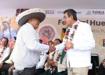 El gobernador Sergio Salomón presidió la edición 59 del Festival Huey Atlixcáyotl