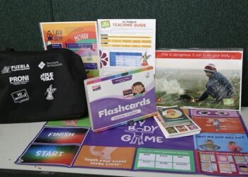 Entrega SEP material didáctico de inglés a 123 escuelas primarias