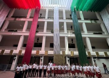Visitan 3 mil estudiantes exposición “Historia en Transformación”