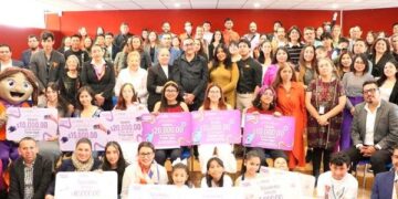 Gobierno del Estado reconoce creatividad en perspectiva de género de niñas, niños y jóvenes