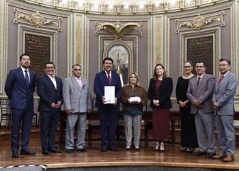 Refrenda Paquete Económico de Puebla 2025 compromiso de mantener finanzas sanas