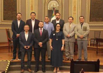 Genera gobierno estatal mejores condiciones de vida para sector laboral de Puebla