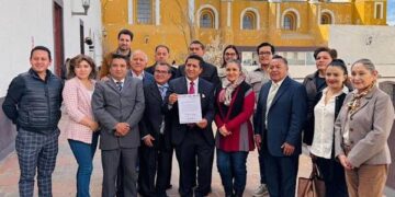 Rinde protesta Raymundo Atanacio como director general del SEDIF