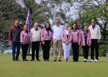 Premia gobernador Américo Villarreal a ganadores de Torneo de Golf DIF Tampico 2025