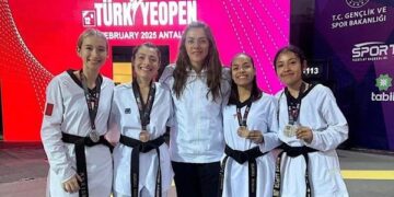 Atletas poblanos destacan en competencias internacionales
