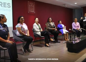 Gobierno del Estado realiza panel: Mujeres y Turismo